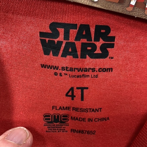 NWT Star Wars mandalorian baby yoda Christmas pajamas 4t - Picture 4 of 5